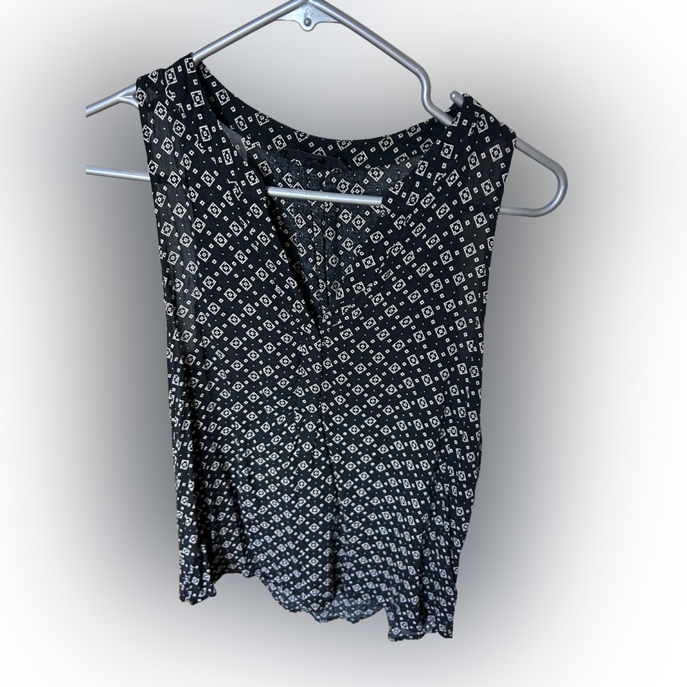 Black Iris brand Large shirt